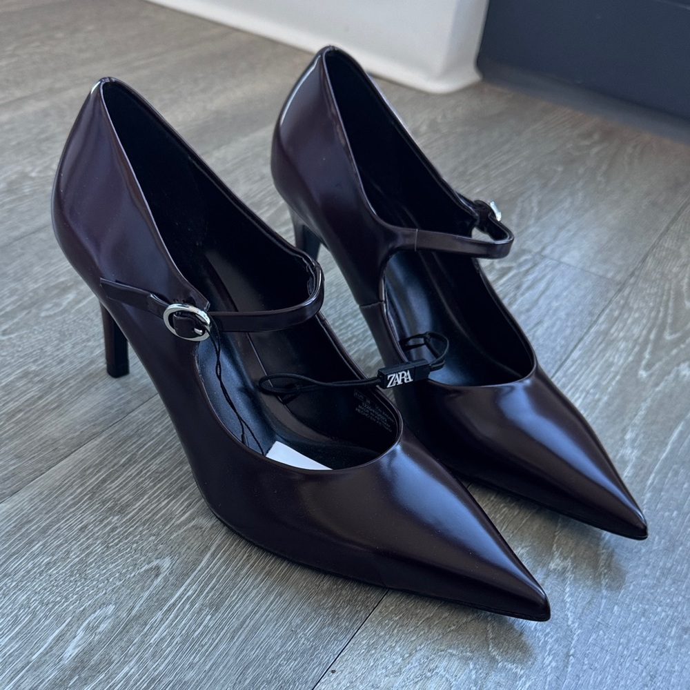 Zara Women's Dark Burgundy Heels